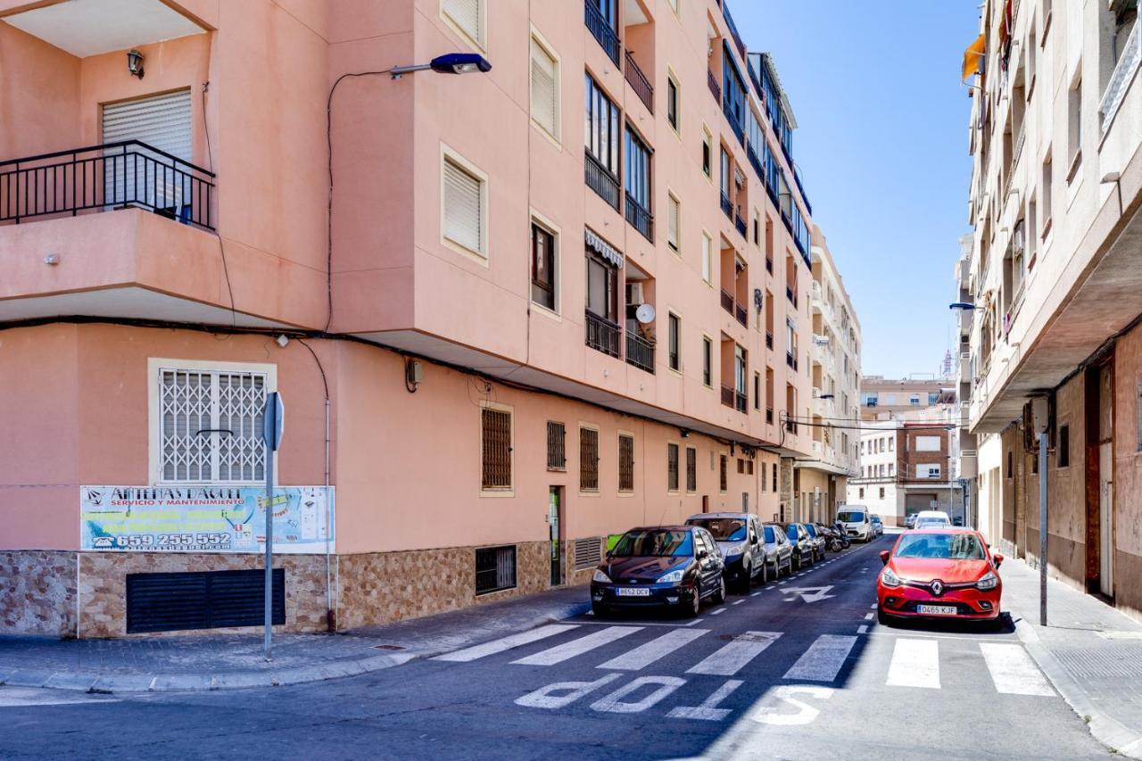 Estudio Joven Pura Torrevieja Exterior foto